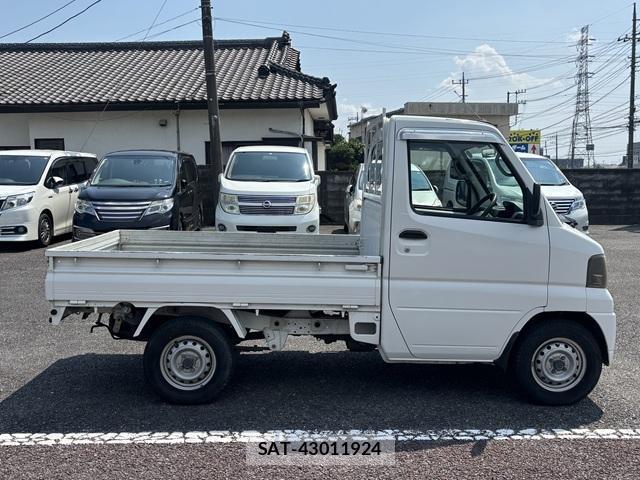 Mitsubishi MINICAB TRUCK 2006-02 8218376-3