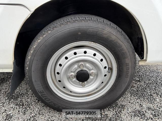 Mitsubishi MINICAB TRUCK 2018-09 8219938-8