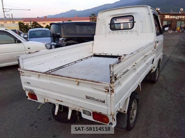 Mitsubishi MINICAB TRUCK 1992 8223067-4