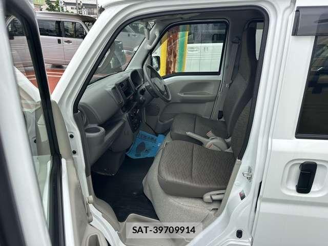 Mitsubishi MINICAB VAN 2025-03 8218192-4
