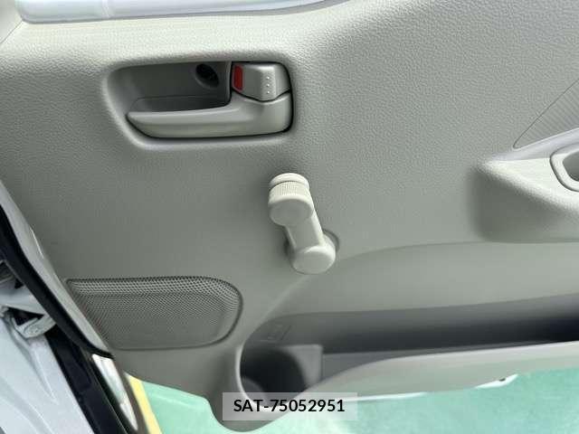 Mitsubishi MINICAB VAN 2026-03 8218269-11