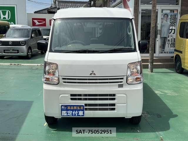 Mitsubishi MINICAB VAN 2026-03 8218269-6