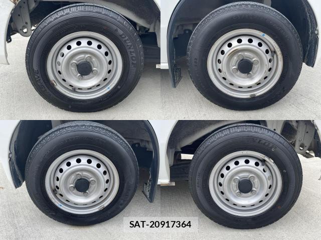 Mitsubishi MINICAB VAN 2016-06 8220962-8