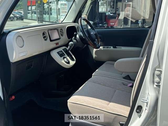 Daihatsu MIRA COCOA 2017-10 8216578-5