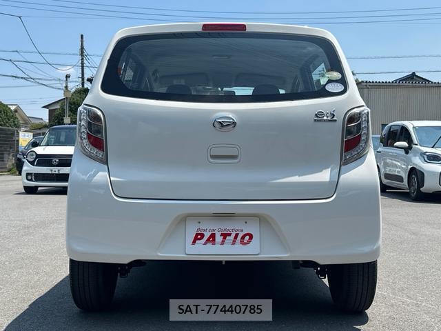 Daihatsu MIRA 2016-09 8218418-18