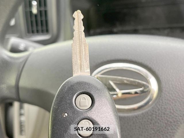 Daihatsu MIRA 2011-12 8220127-4