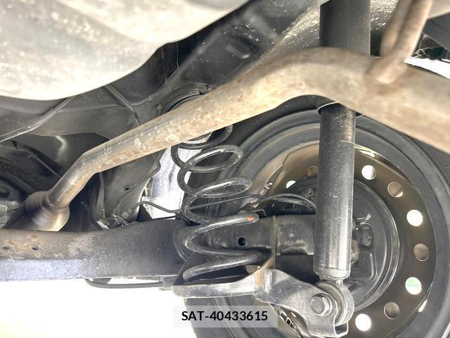 Daihatsu MIRA 2016-01 8220558-19