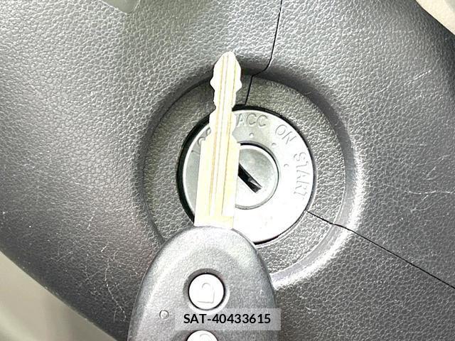 Daihatsu MIRA 2016-01 8220558-3