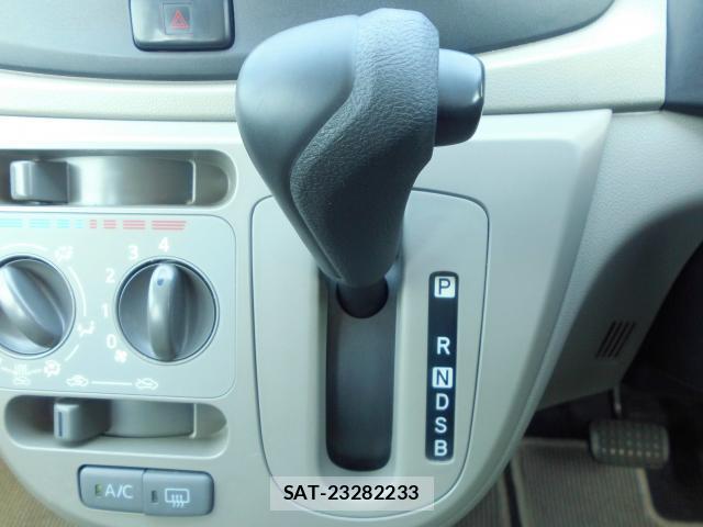 Daihatsu MIRA 2014-06 8221006-14