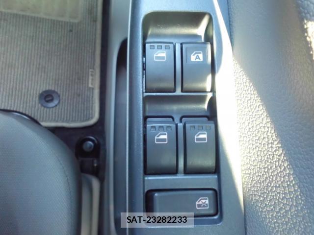 Daihatsu MIRA 2014-06 8221006-9