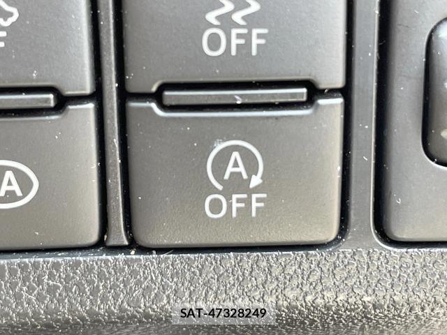 Daihatsu MIRA 2020-03 8221195-6