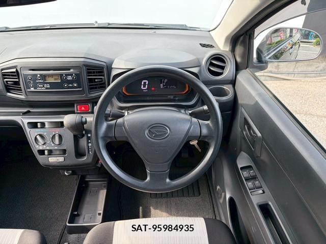 Daihatsu MIRA 2017-06 8223103-10