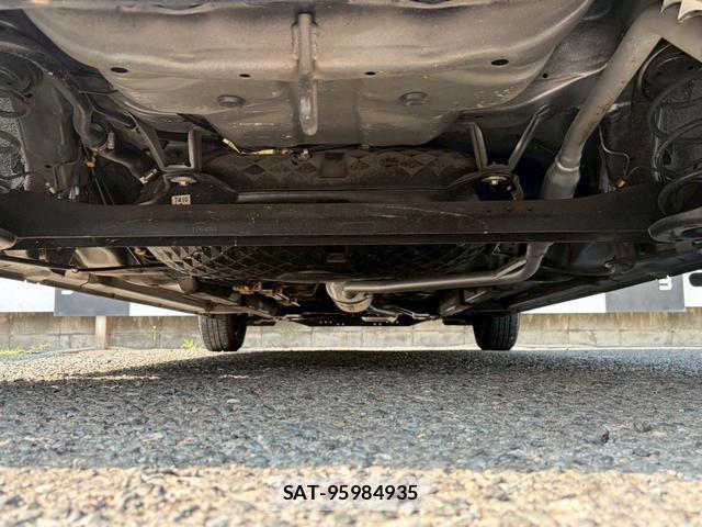 Daihatsu MIRA 2017-06 8223103-19