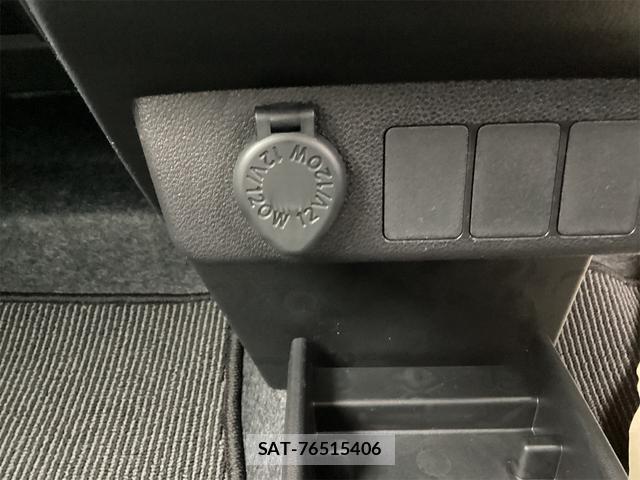 Daihatsu MIRA 2025-04 8224531-8