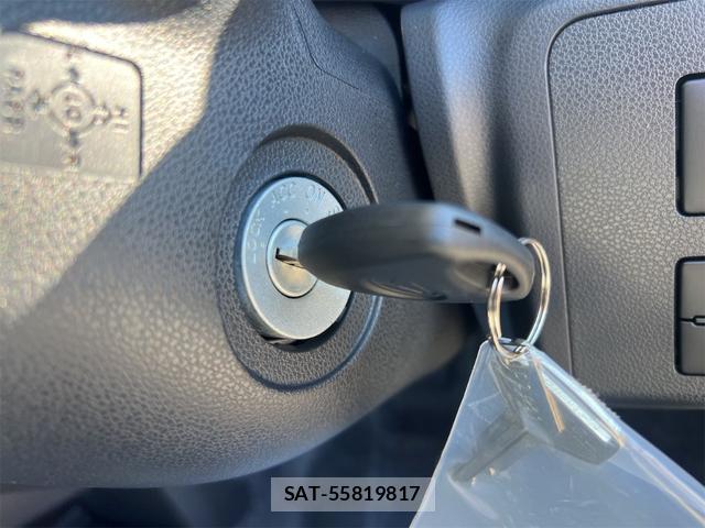 Daihatsu MIRA 2025-10 8224544-11
