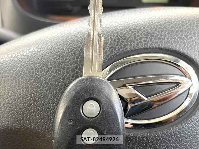 Daihatsu MIRA 2016-07 8224869-5