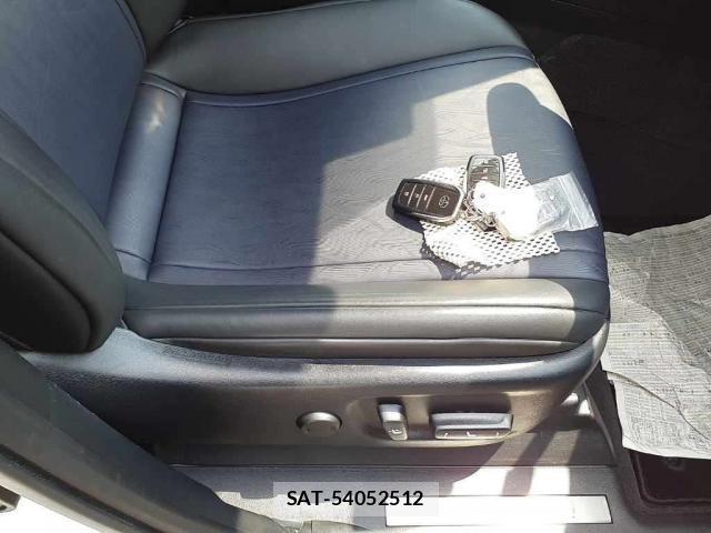 Toyota Mirai 2019-06 8224438-4