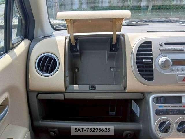 Nissan MOCO 2009-10 8216855-17