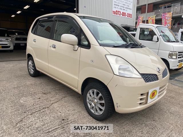 Nissan MOCO 2005-04 8218183-2