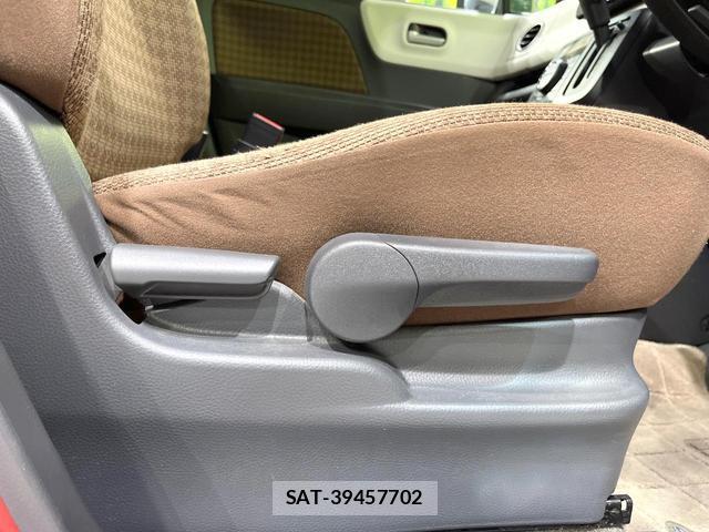Nissan MOCO 2011-10 8222661-6