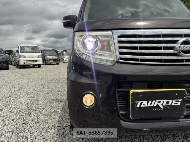 Nissan MOCO 2014-02 8224437-11