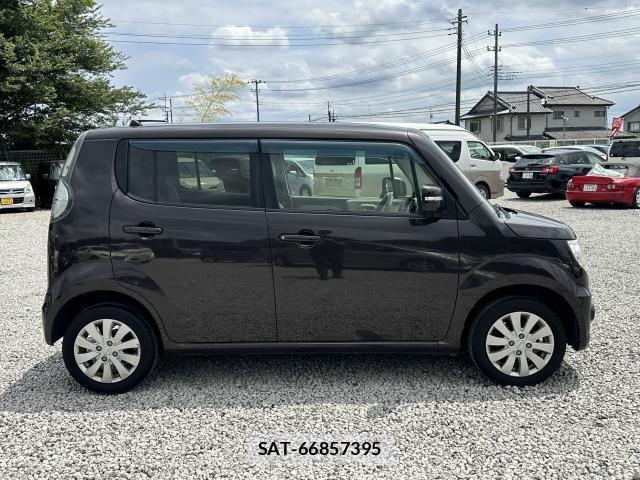 Nissan MOCO 2014-02 8224437-2