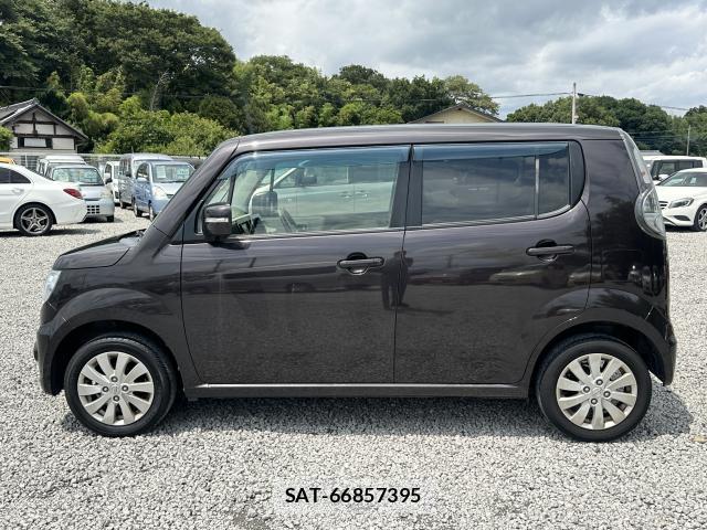 Nissan MOCO 2014-02 8224437-4