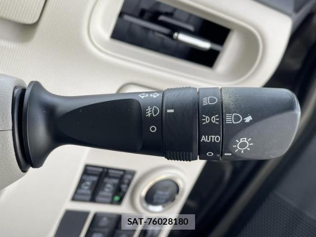 Daihatsu MOVE CANBUS 2018-04 8219926-14