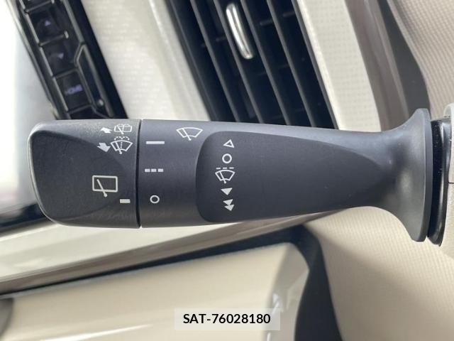 Daihatsu MOVE CANBUS 2018-04 8219926-15