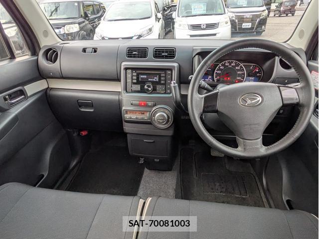 Daihatsu MOVE CONTE 2014-02 8222889-2