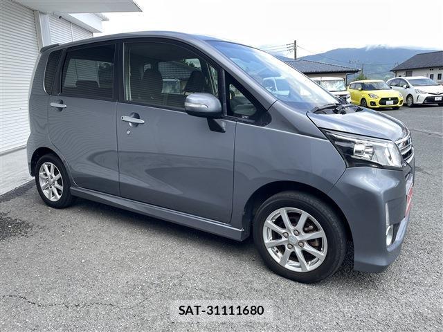 Daihatsu MOVE 2013-09 8216087-3