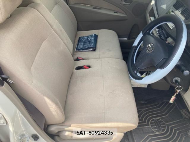 Daihatsu MOVE 2013-11 8218440-9