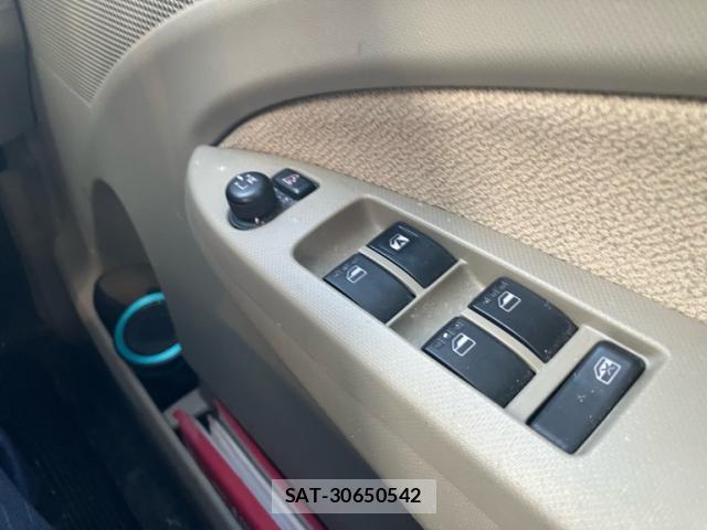 Daihatsu MOVE 2013-05 8219564-9