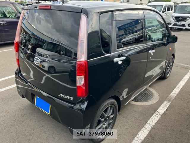 Daihatsu MOVE 2011-01 8219811-12