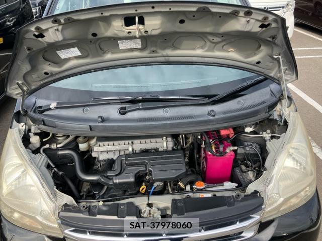 Daihatsu MOVE 2011-01 8219811-15