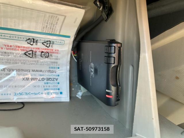 Daihatsu MOVE 2014-01 8219819-14