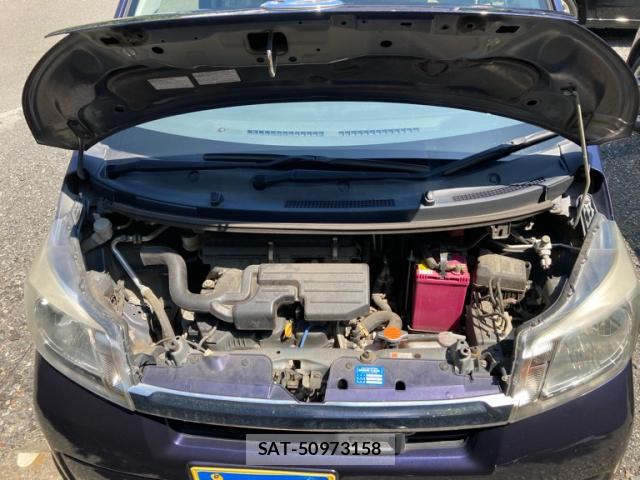 Daihatsu MOVE 2014-01 8219819-17