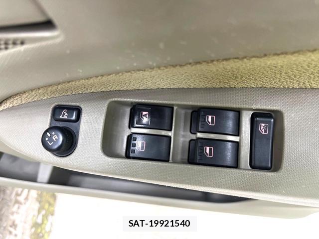 Daihatsu MOVE 2012-01 8219900-6