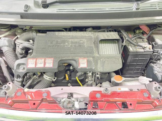 Daihatsu MOVE 2017-04 8221855-17
