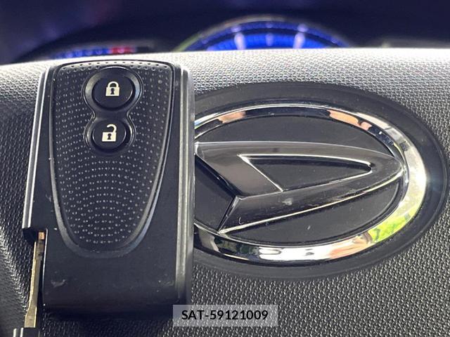 Daihatsu MOVE 2013-12 8222598-7