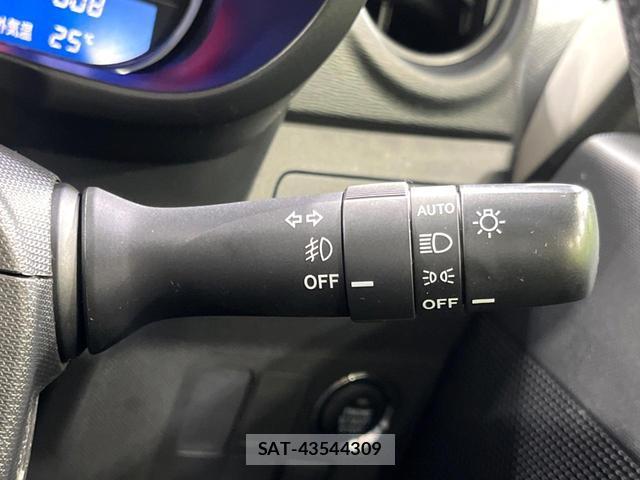Daihatsu MOVE 2013-04 8222599-7