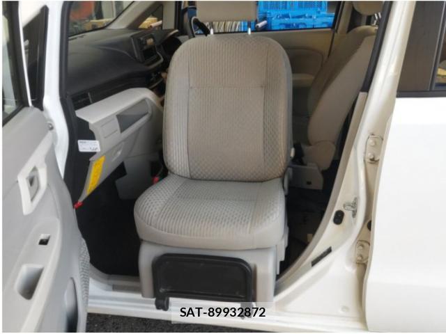 Daihatsu MOVE 2021-06 8223635-5