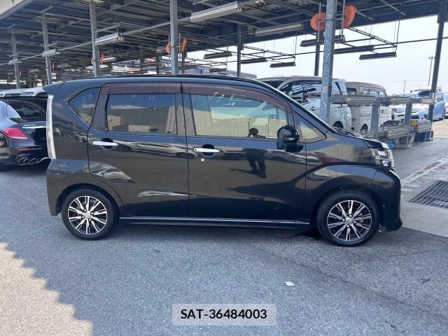 Daihatsu MOVE 2018-01 8223644-8