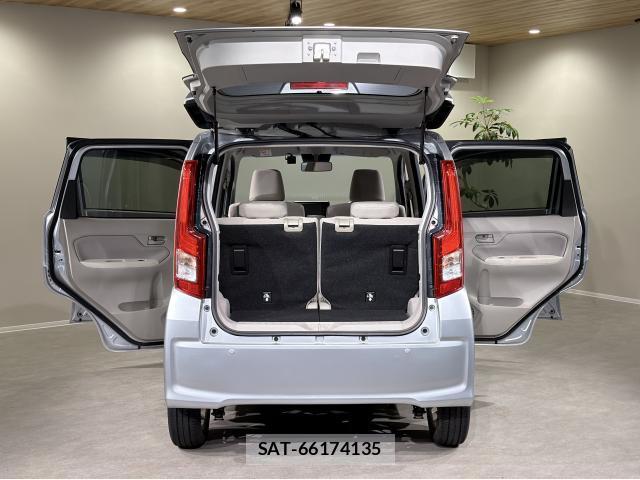 Daihatsu MOVE 2018-04 8224142-18
