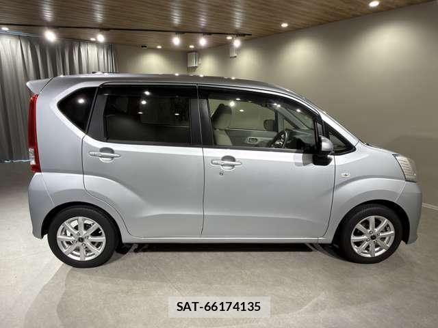 Daihatsu MOVE 2018-04 8224142-3