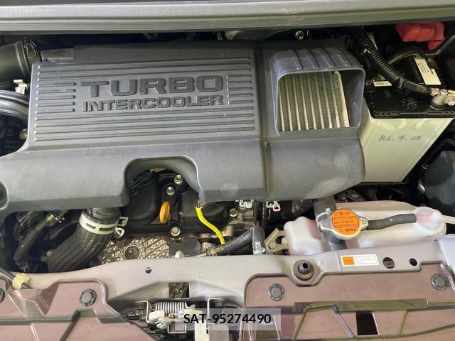Daihatsu MOVE 2018-01 8224200-17
