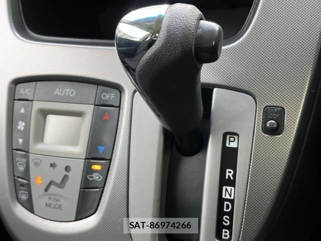 Daihatsu MOVE 2013-02 8225279-12