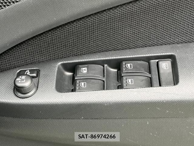 Daihatsu MOVE 2013-02 8225279-15