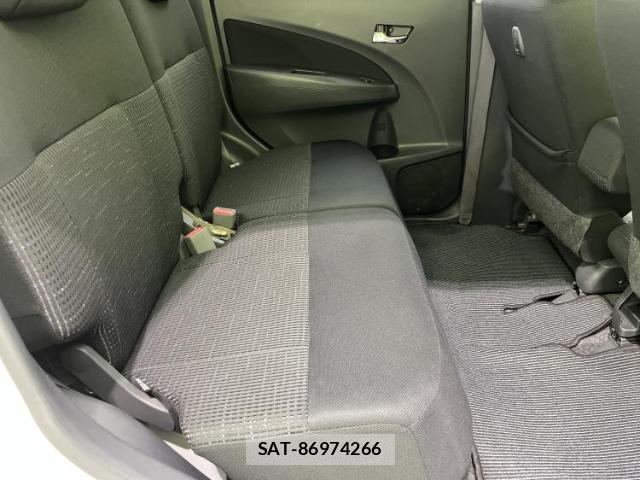 Daihatsu MOVE 2013-02 8225279-4