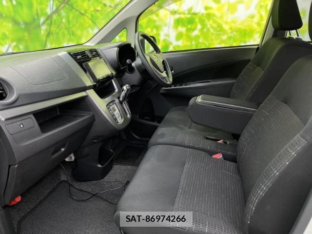 Daihatsu MOVE 2013-02 8225279-5